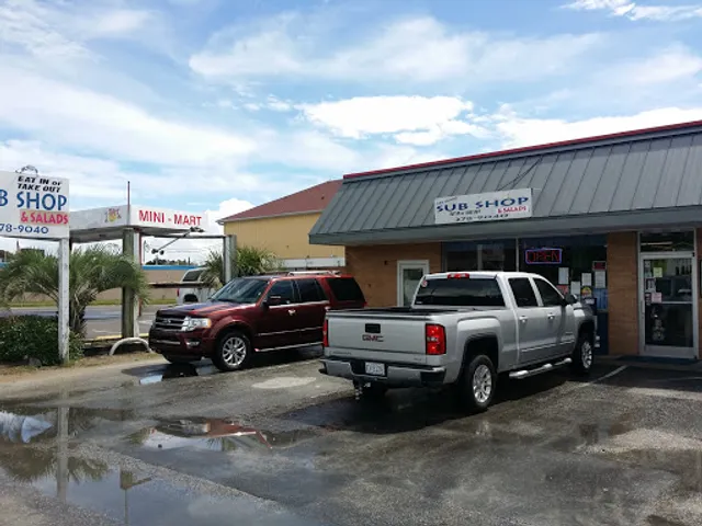 Oak Island Sub Shop