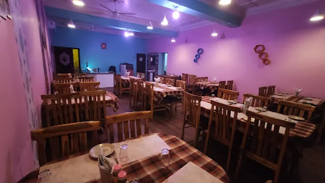 FRIENDS RESTAURANT & BANQUET