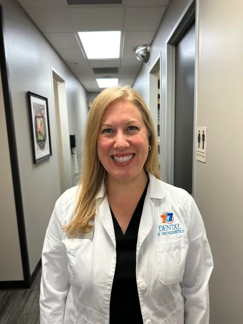 7 to 7 Dental & Orthodontics