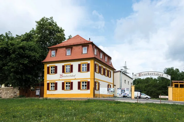 Bruckertshof Hotel-Gaststätte-Biergarten
