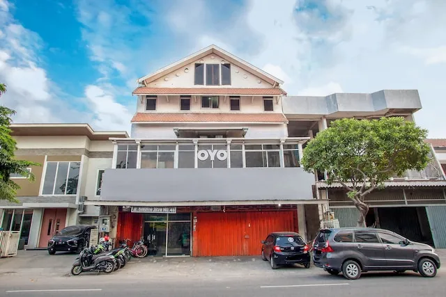 OYO 164 Ang's Residence