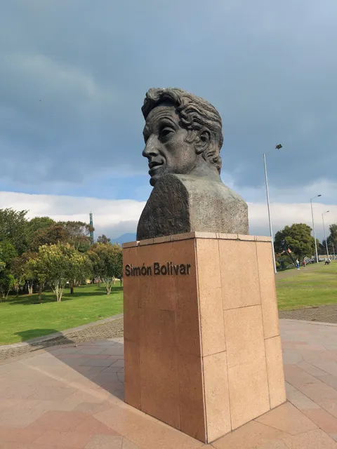 Busto Simón Bolívar