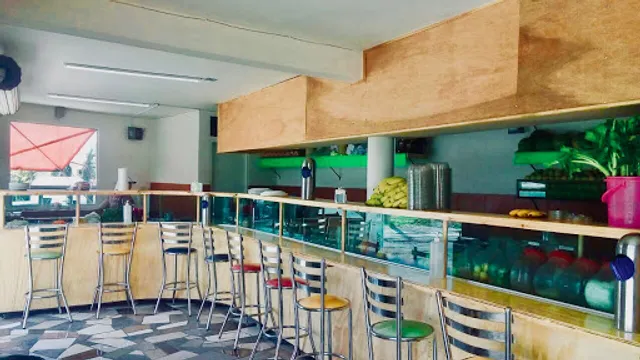 Tropicana 100% Natural