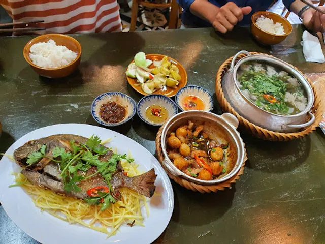 Nhà Hàng Cơm Mậu Quy Nhơn