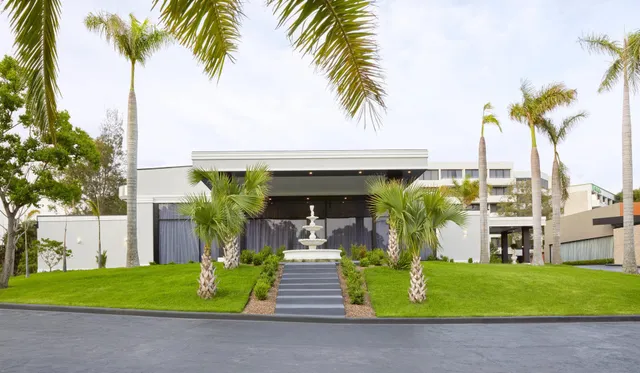 Holiday Inn Warwick Farm by IHG