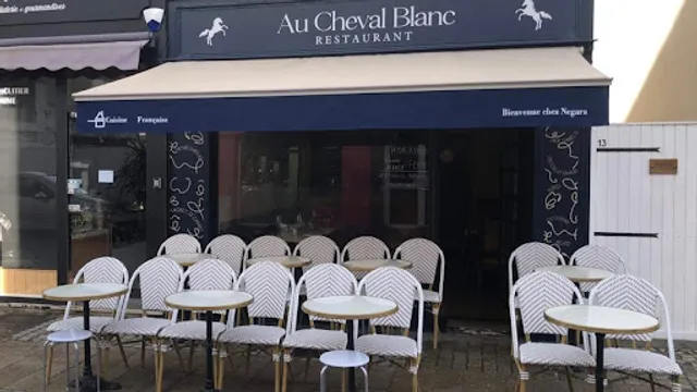 Au cheval blanc