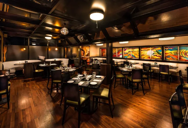 XQ'S Pizza, Bar, Grill