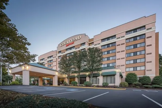 Courtyard by Marriott Shelton
