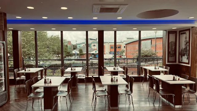 Mother Hubbard’s Famous Fish & Chips (Worcester)