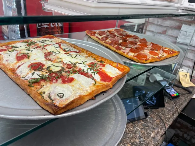 Iggy's Hawthorne Pizzeria