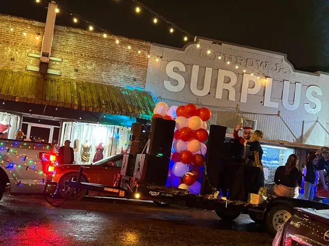 Come In And Shop Cosa Bella