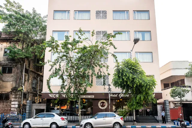 Treebo Globe International, Near Kalighat Mandir