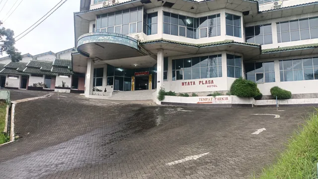Hotel Nyata Plaza