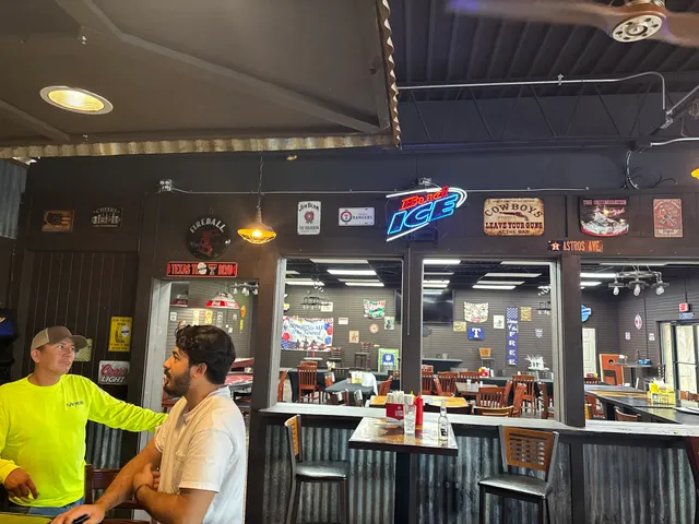 Ramblin’ Dan’s Bar and Grill