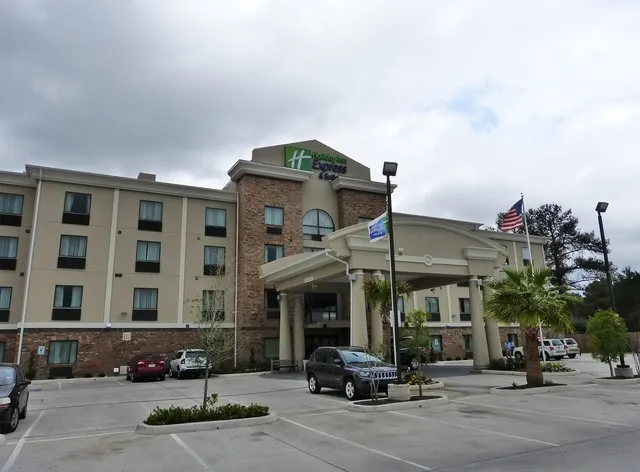 Holiday Inn Express & Suites Houston North - IAH Area by IHG