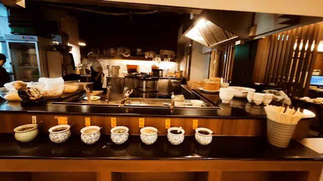 Spring vegetarian restaurant (Daan Branch)