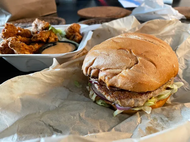 Speedy's Burgers & Bowls