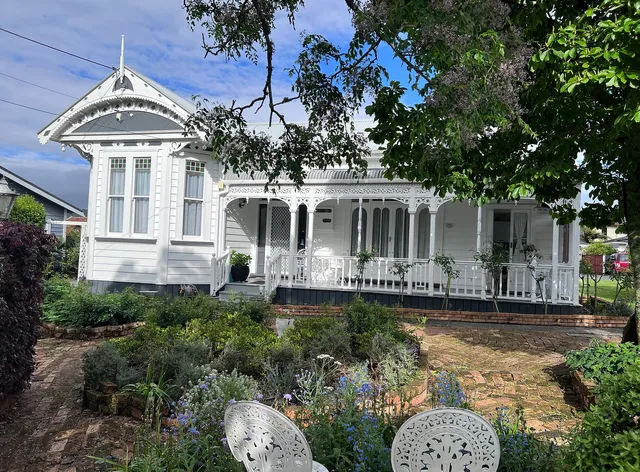 Chelsea House Bed & Breakfast