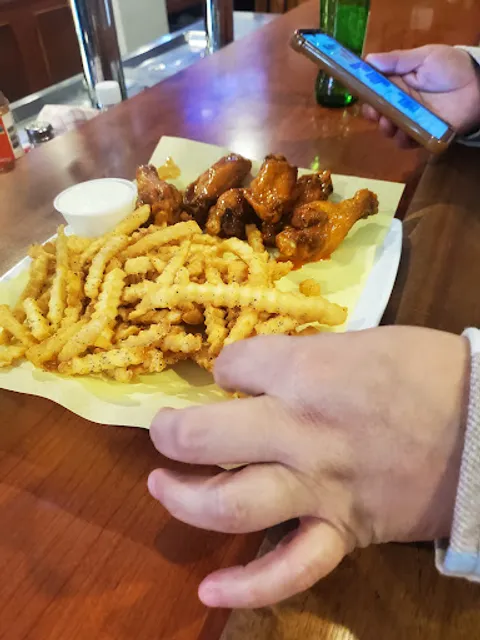 Alexander's Pub & Deli