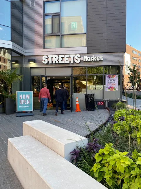 Streets Market