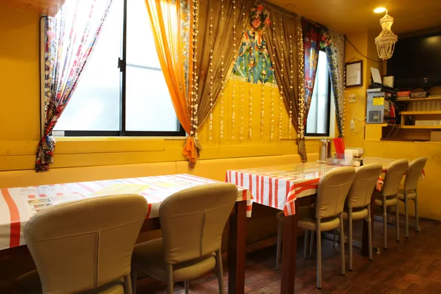 Pariwar Shinanomachi