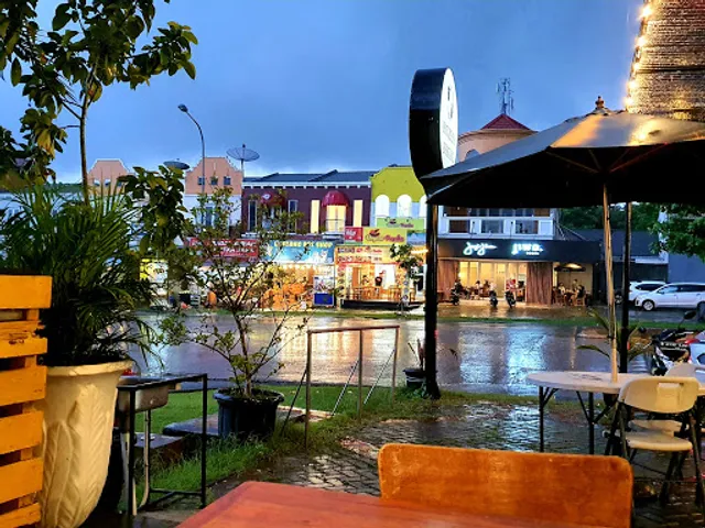 Ritzeky Bistro Cafe & Resto