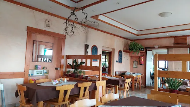 Schutzhaus am Buchberg