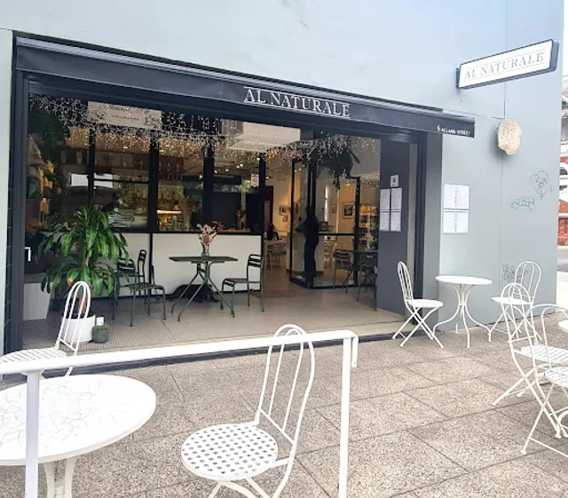 Al Naturale Cafe
