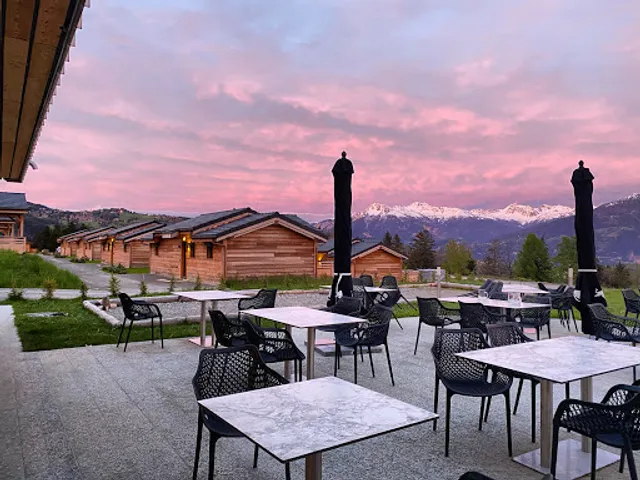 woodland Bar & Restaurant