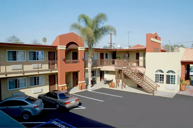 The Lexmar - Dodger Stadium/Hollywood