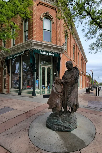 Prairie Edge Trading Co & Galleries