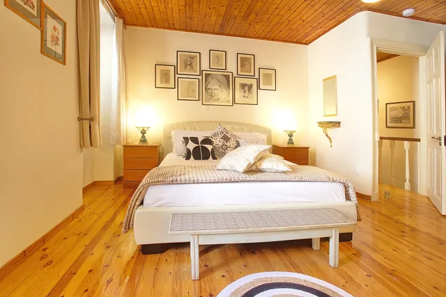 Nonas House - by Vacedo