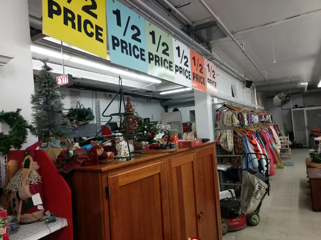 Village Discount Outlet