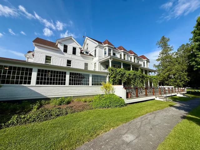 Basin Harbor Main Lodge