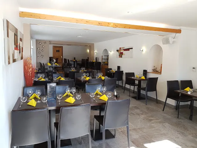 L Auberge De Portout