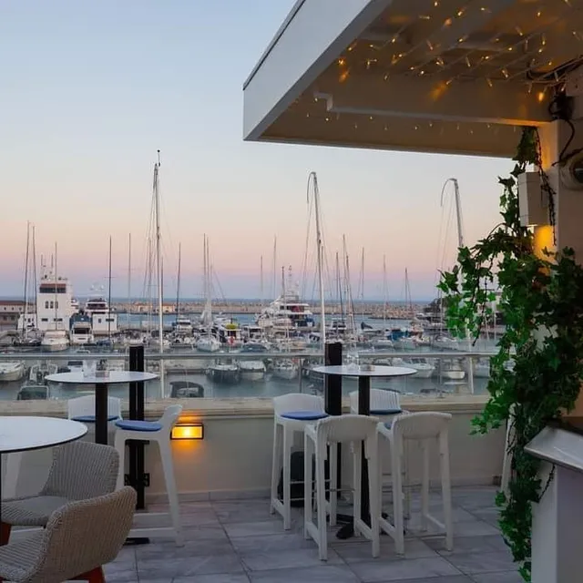 Marina Roof Bar
