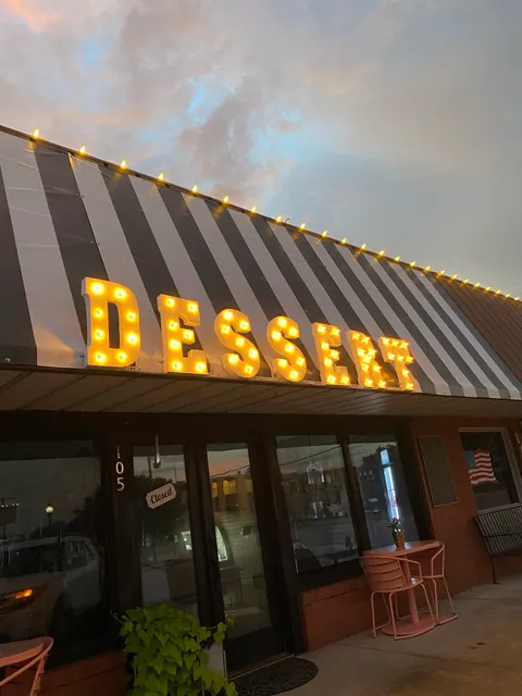 Dessert by MommaCakes