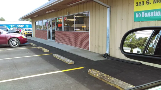 Shoals Dream Center Thrift Store