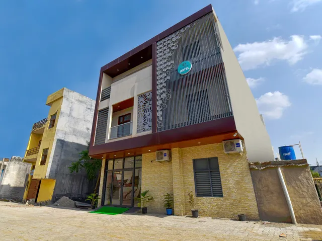 Hotel Bilaspur Pride