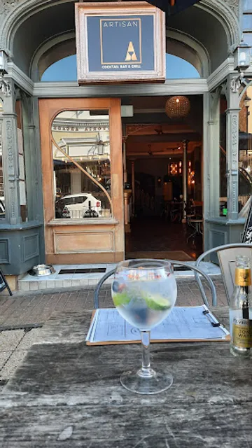 Artisan Cocktail Bar & Grill