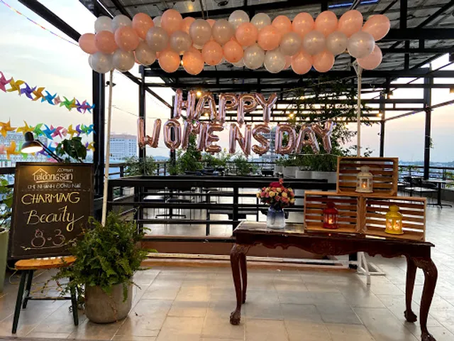 ĐẬM Rooftop Cafe & BBQ