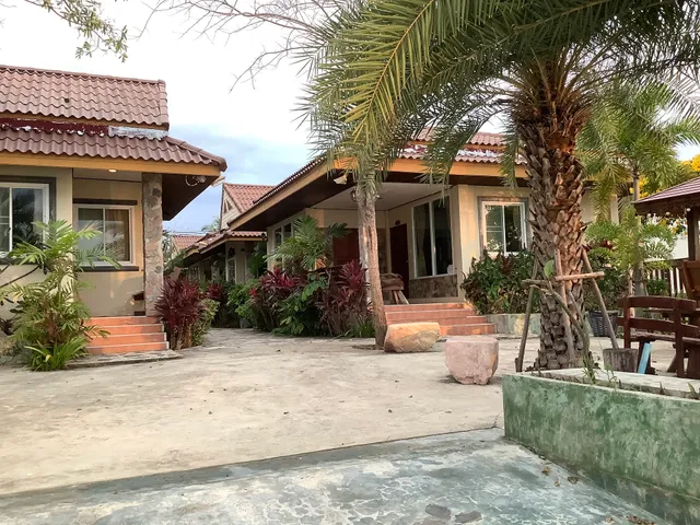 Roamairesort รั้วไม้รีสอร์ท