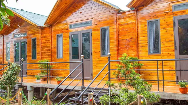 CÔ TÔ HOMESTAY 368