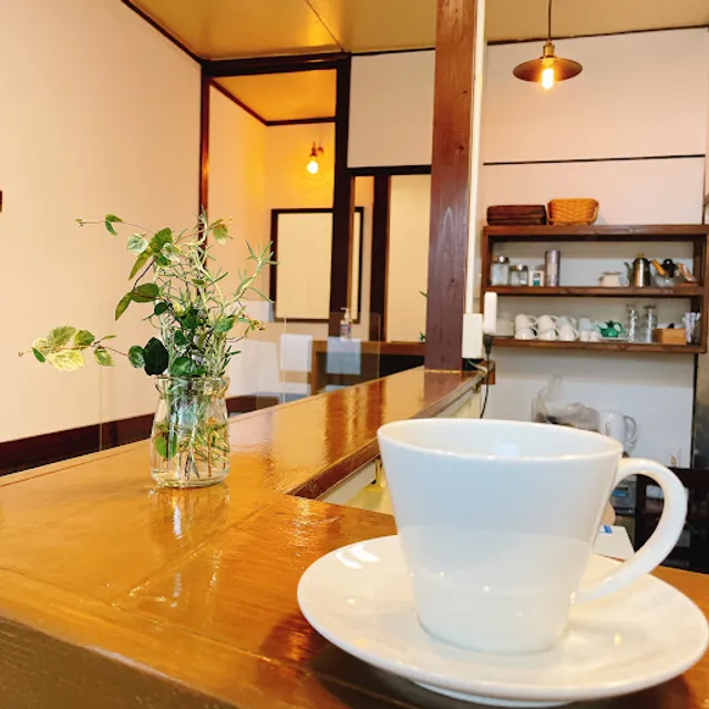 Little Cook eat & space