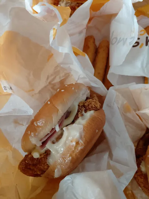 맘스터치 충북대소점