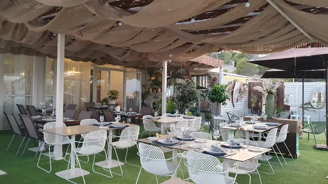 PORT VIU Torredembarra | Arrocería & Marisquería | Terraza Chill-out