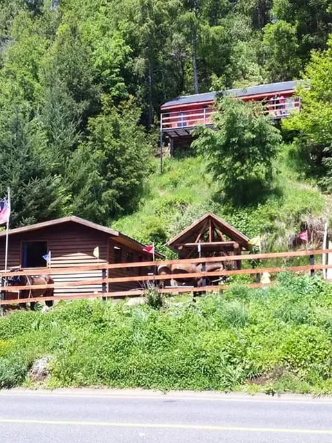 Alojamiento y cabalgatas el mirador