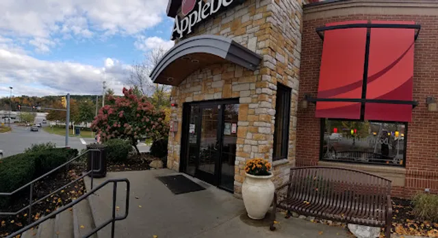 Applebee's Grill + Bar