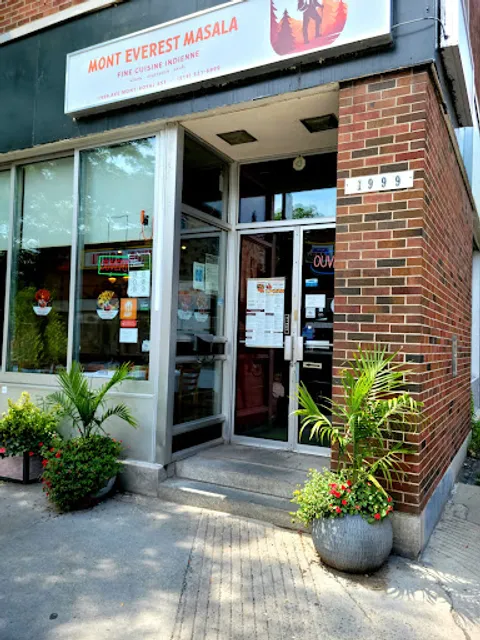 Mont Everest Masala: Best Indian Restaurant in Montreal | Indian Cuisine