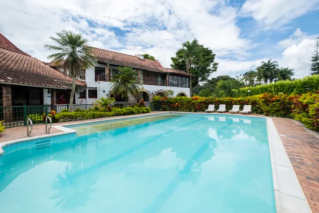 Hotel Chalet El Castillo by Majuva